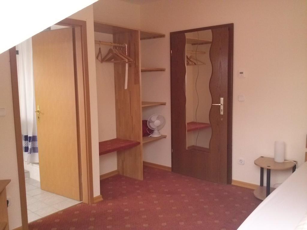 Hotel Garni Am Bowenberg Niederzissen Номер фото